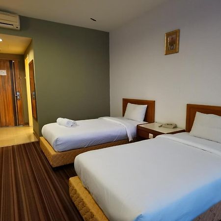Folkmeldrum Hotel Johor Bahru Kültér fotó