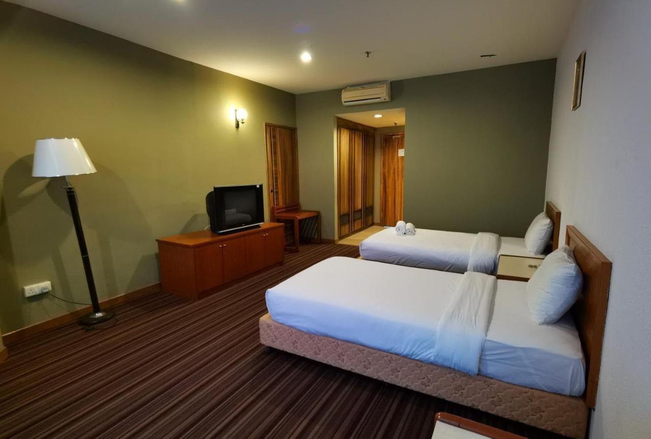 Folkmeldrum Hotel Johor Bahru Kültér fotó
