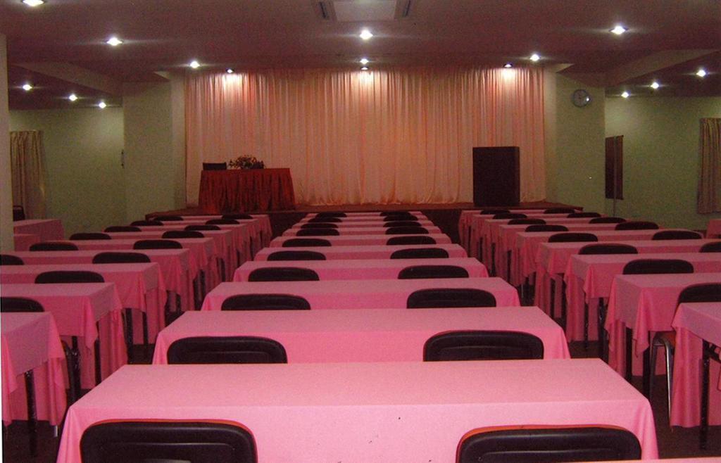Folkmeldrum Hotel Johor Bahru Kültér fotó