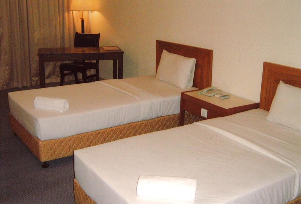 Folkmeldrum Hotel Johor Bahru Kültér fotó